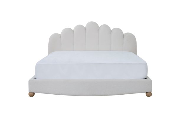 CHSTLE BED - Image 2