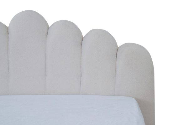 CHSTLE BED - Image 3